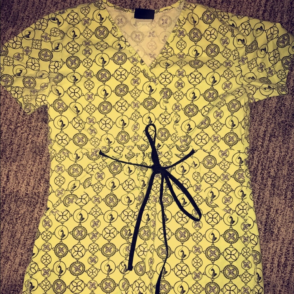 Scrub top :)